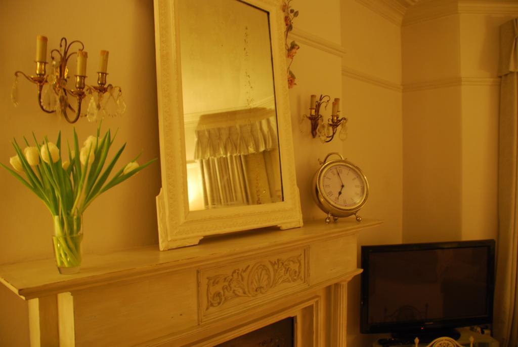 Springdale Guest House Харрогейт Экстерьер фото